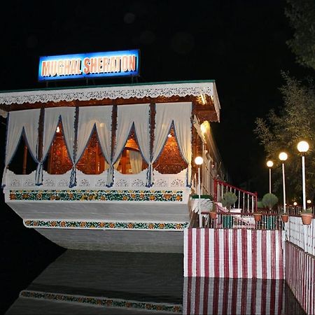 Отель The Mughal Sheraton Houseboat Durgjan Экстерьер фото